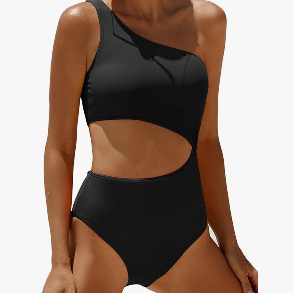 Elegant Black One-Shoulder Cutout Swimsuit